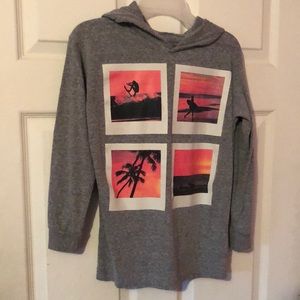 Apostasy Gray Beach Surfing Graphic Thin Hoodie Boys Medium M